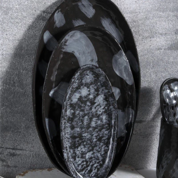 Ceramic pottery plate set