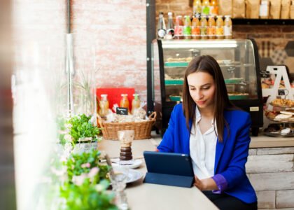 How SMEs Can Compete with Large Companies